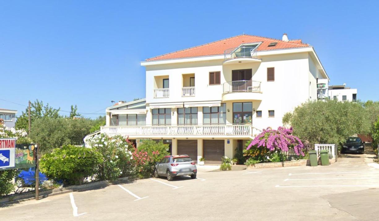 Guest House Krsevan Zadar Zewnętrze zdjęcie